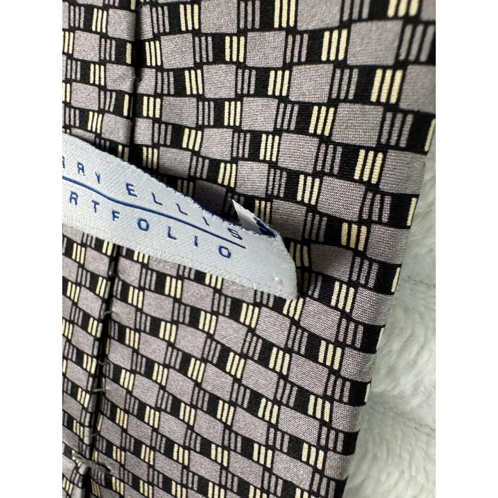 Perry Ellis Portfolio Mens Grey Black Geometric Silk Tie Made in USA 4 Inch Wide